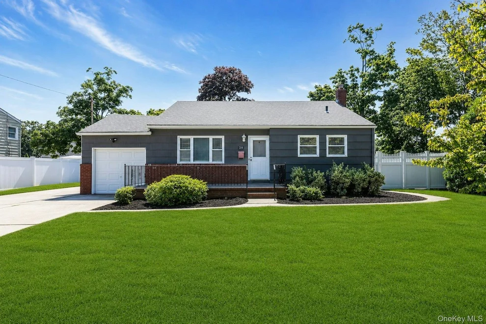 Unit for sale at 29 Edgewater Avenue, Islip, NY 11705