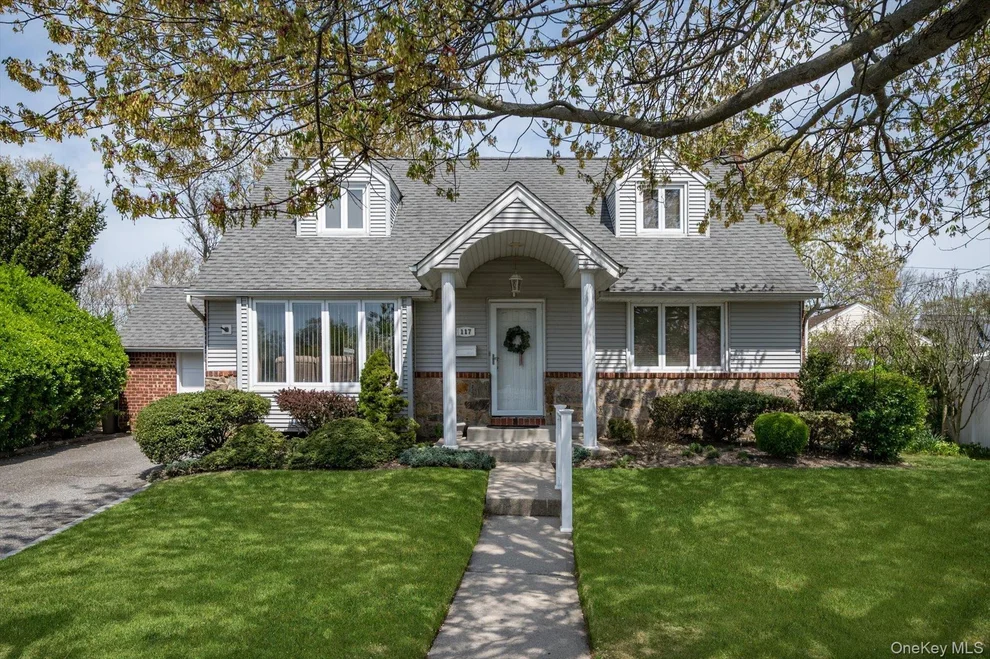 Unit for sale at 117 Betty Road, Hempstead, NY 11554
