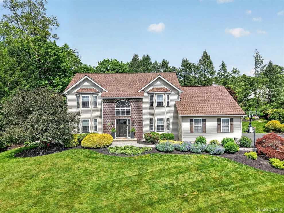 Unit for sale at 105 Jessica Court, Cornwall, NY 12518
