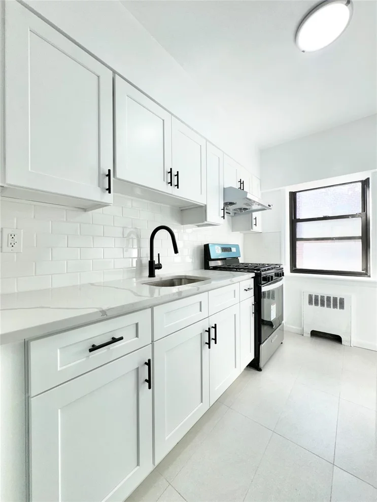 Unit for sale at 88-11 Northern Blvd, New York, NY 11372