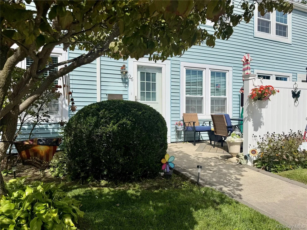 Unit for sale at 26 Whalers Cove, Babylon, NY 11702