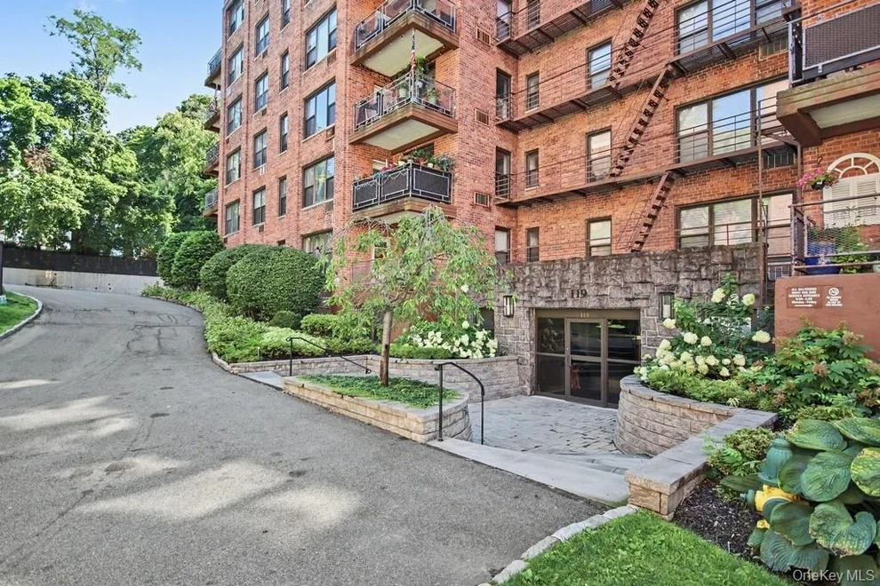 Unit for sale at 119 S Highland Avenue, Ossining, NY 10562