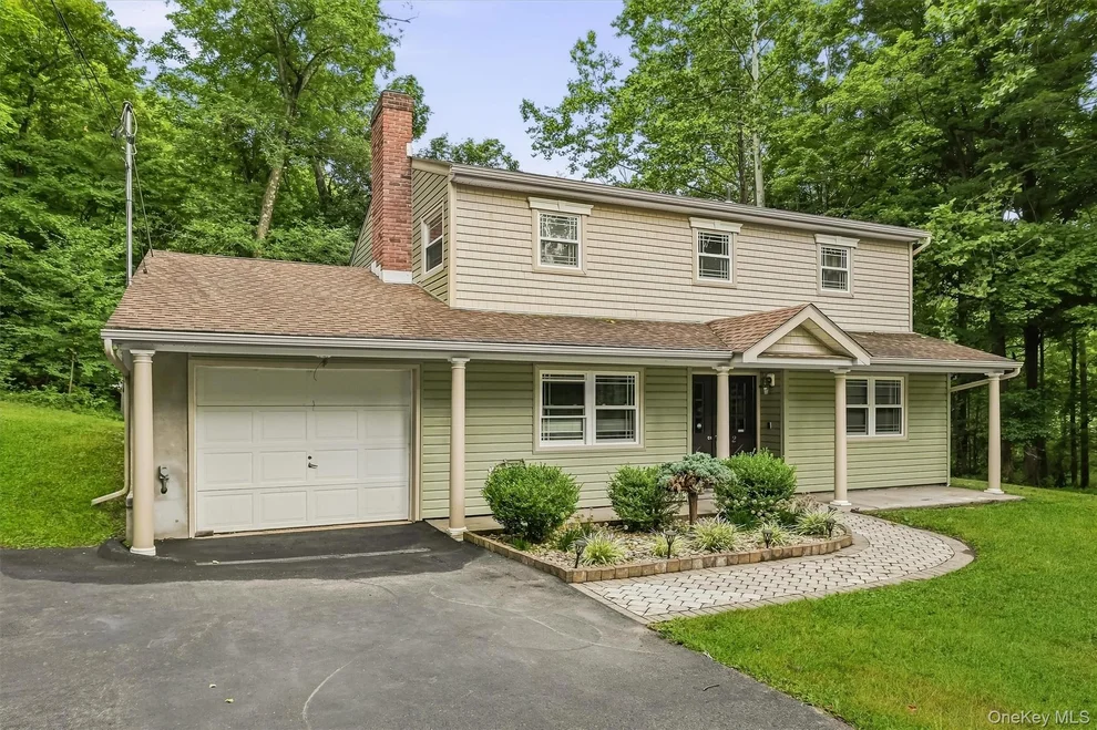 Unit for sale at 2 Lilac Hill Road, New Windsor, NY 12553