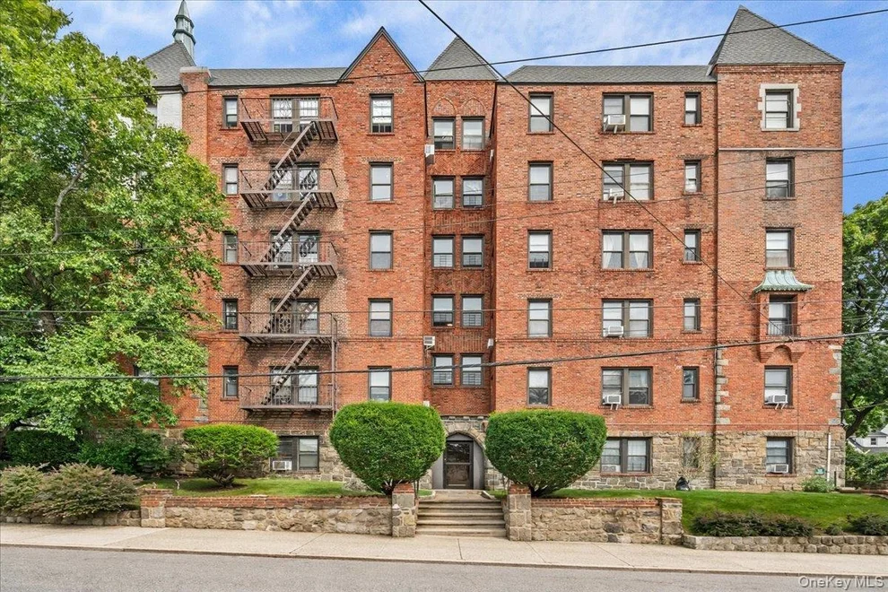 Unit for sale at 20 William Street, Mount Vernon, NY 10552