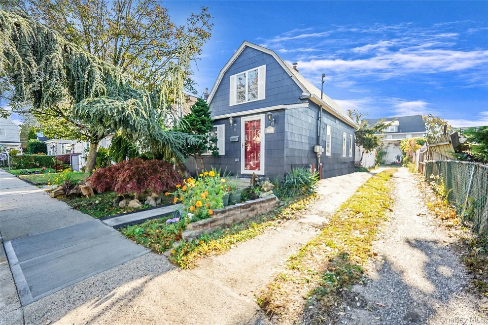 Unit for sale at 477 Court Avenue, Hempstead, NY 11516