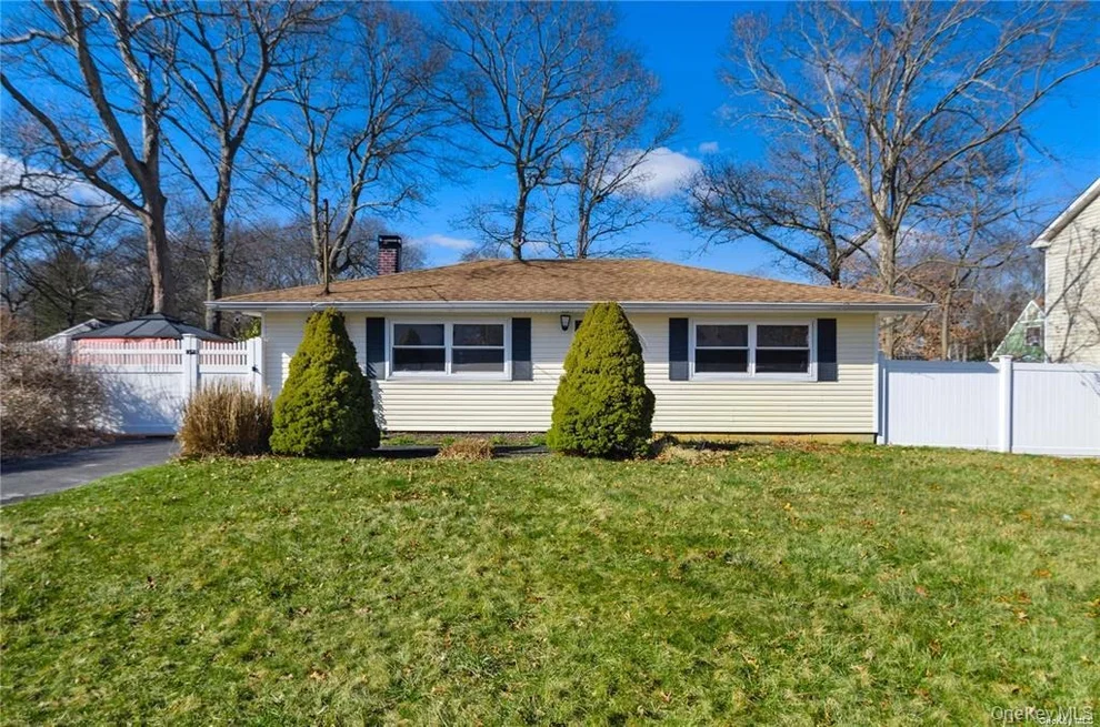 Unit for sale at 117 main Avenue, Brookhaven, NY 11950