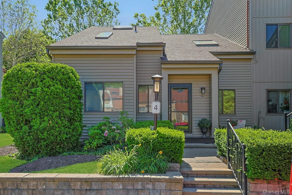 Unit for sale at 4 Steven Drive, Ossining, NY 10562