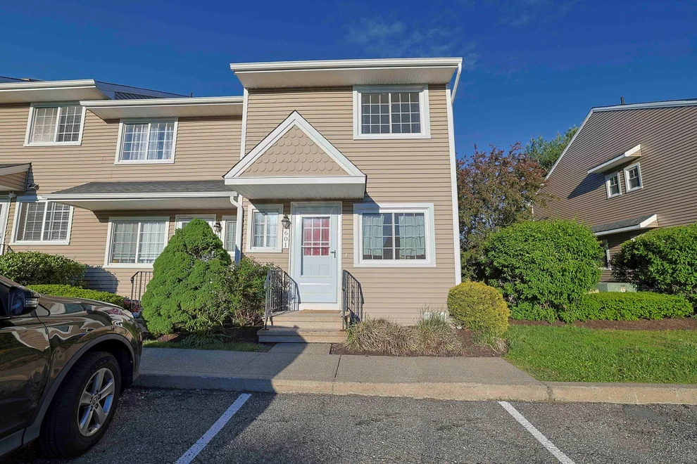 Unit for sale at 601 Covington Green Lane, Patterson, NY 12563