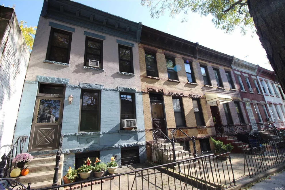 Unit for sale at 1 Jardine Place Place, New York, NY 11233