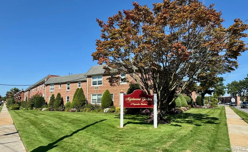 Unit for sale at 124 Park Avenue S, Hempstead, NY 11570