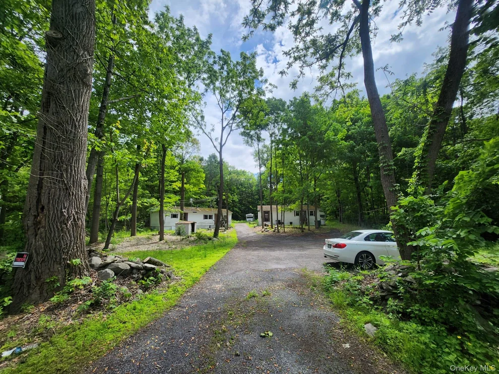 Unit for sale at 459 Gardnertown Road, Newburgh (Town), NY 12550
