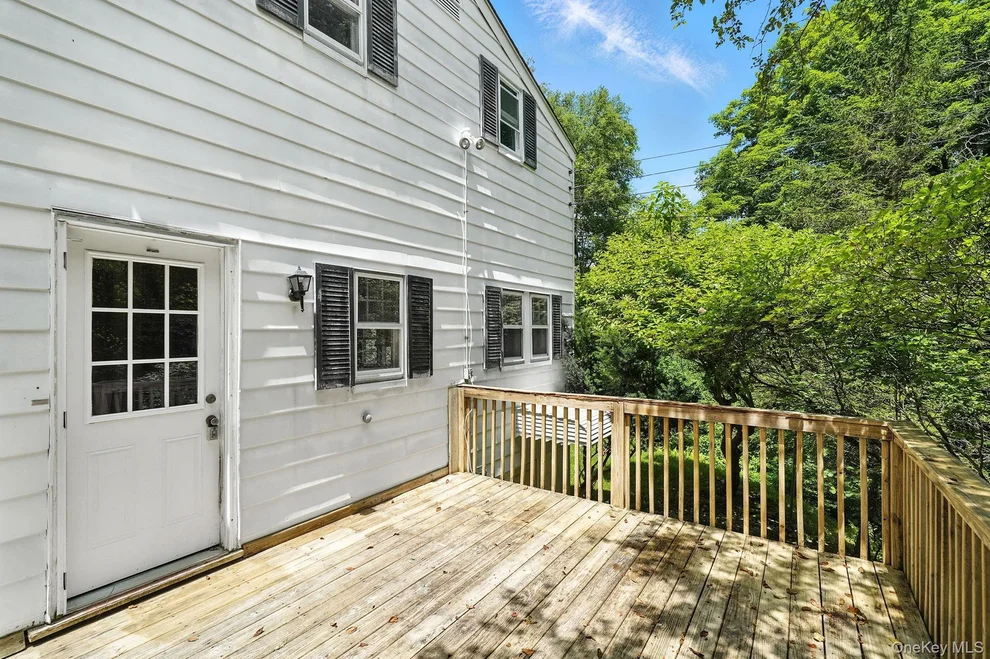 Unit for sale at 16 Overlook Way, Somers, NY 10578