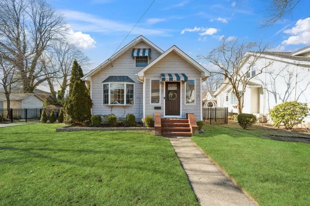 Unit for sale at 1906 Browning Street, Hempstead, NY 11510