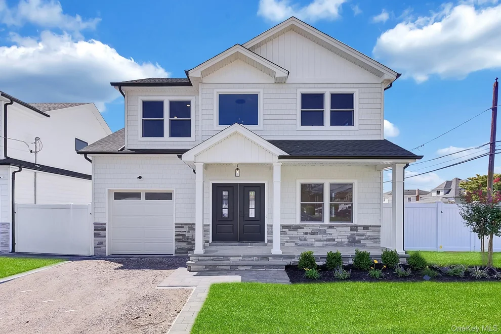 Unit for sale at 21 Cypress Avenue, Oyster Bay, NY 11714