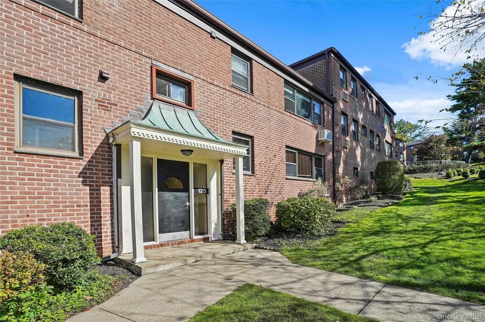 Unit for sale at 125 Beacon Hill Drive, Greenburgh, NY 10502