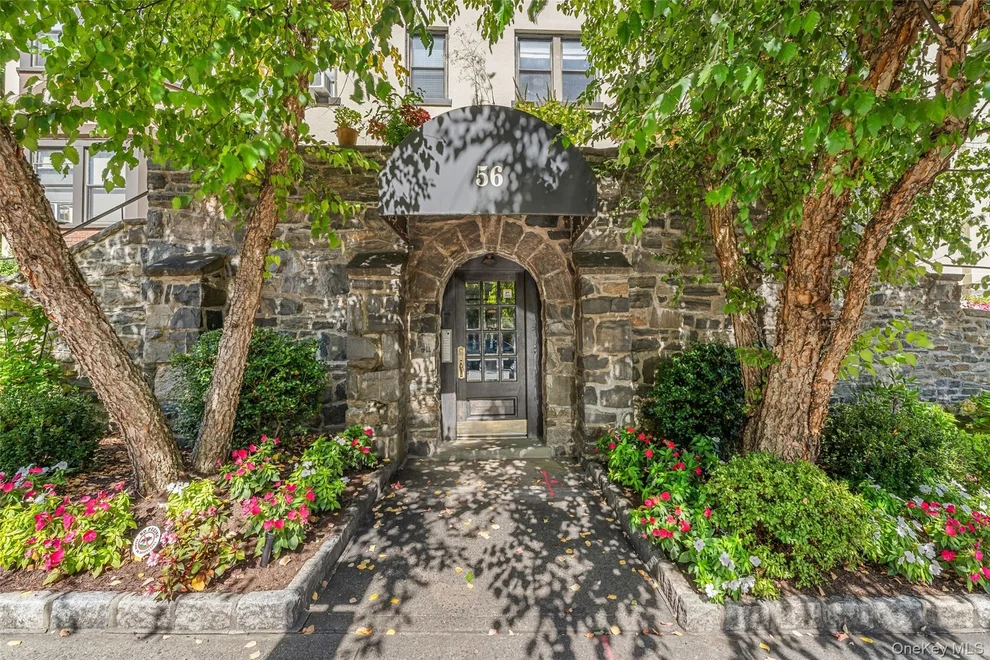 Unit for sale at 56 Pondfield Road W, Yonkers, NY 10708