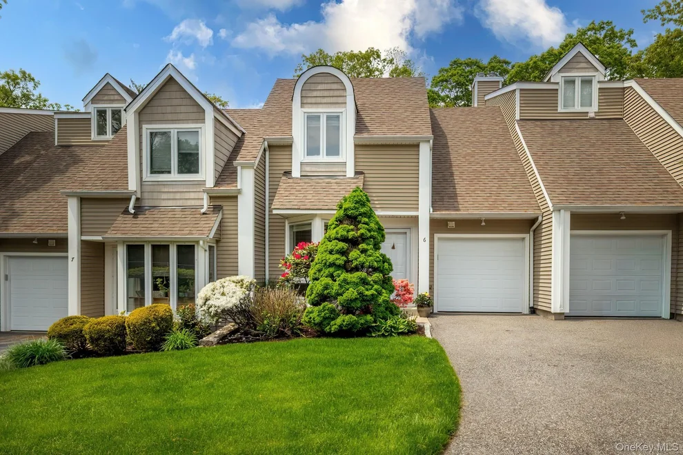 Unit for sale at 6 Spring Pond Drive, Ossining, NY 10562