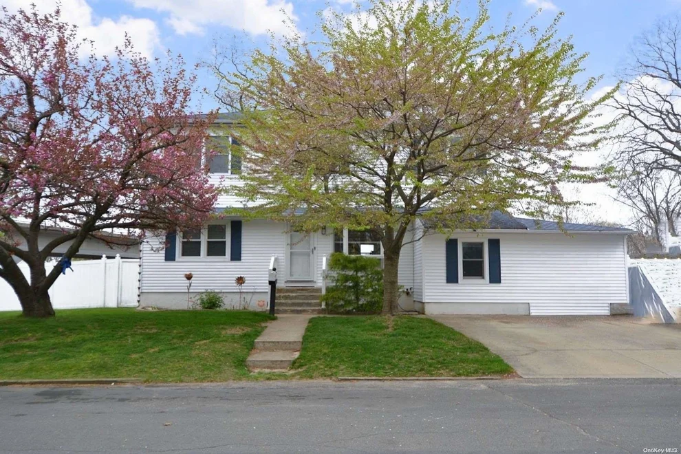 Unit for sale at 15 N Indiana Avenue, Babylon, NY 11757