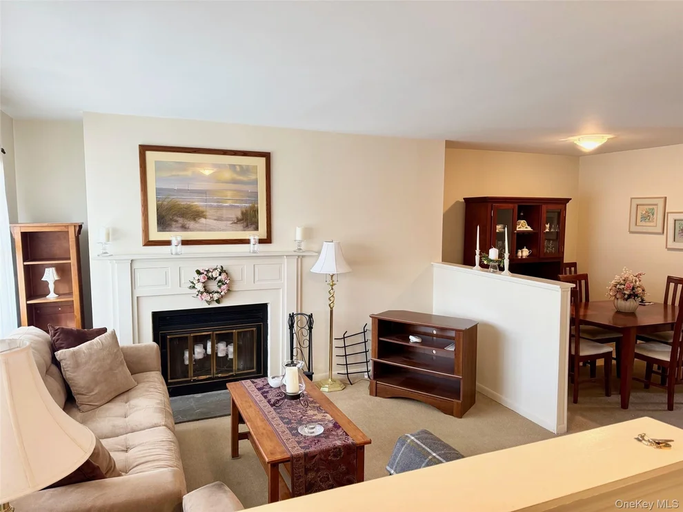 Unit for sale at 23 Windle Park, Greenburgh, NY 10591