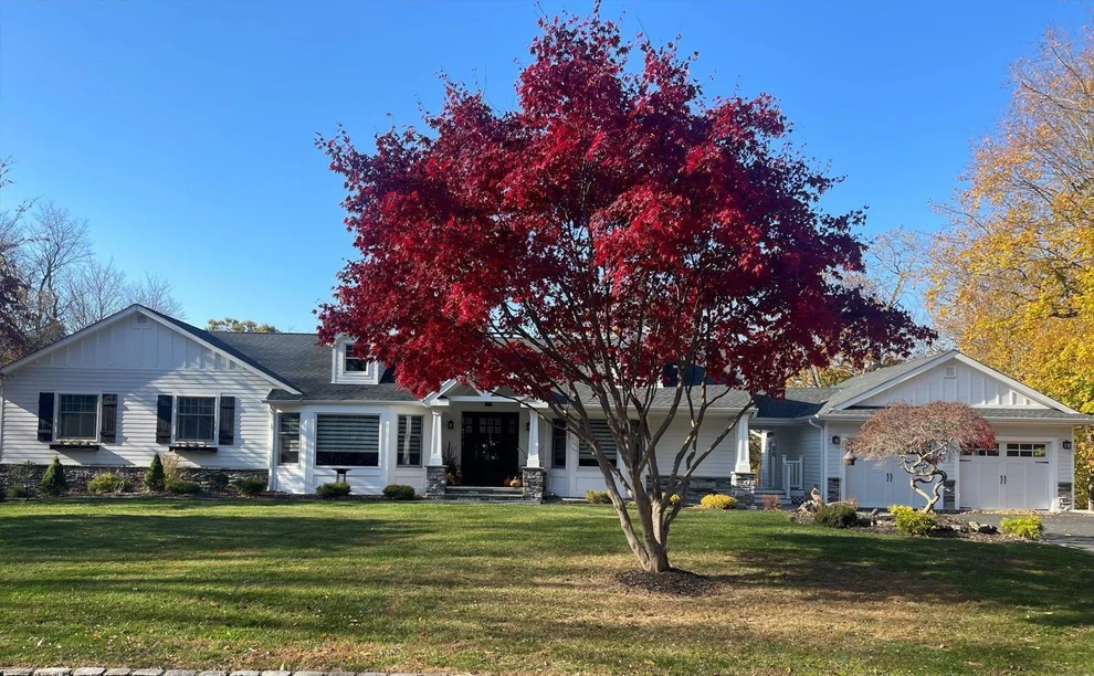 Unit for sale at 20 Grouse Lane, Huntington, NY 11743