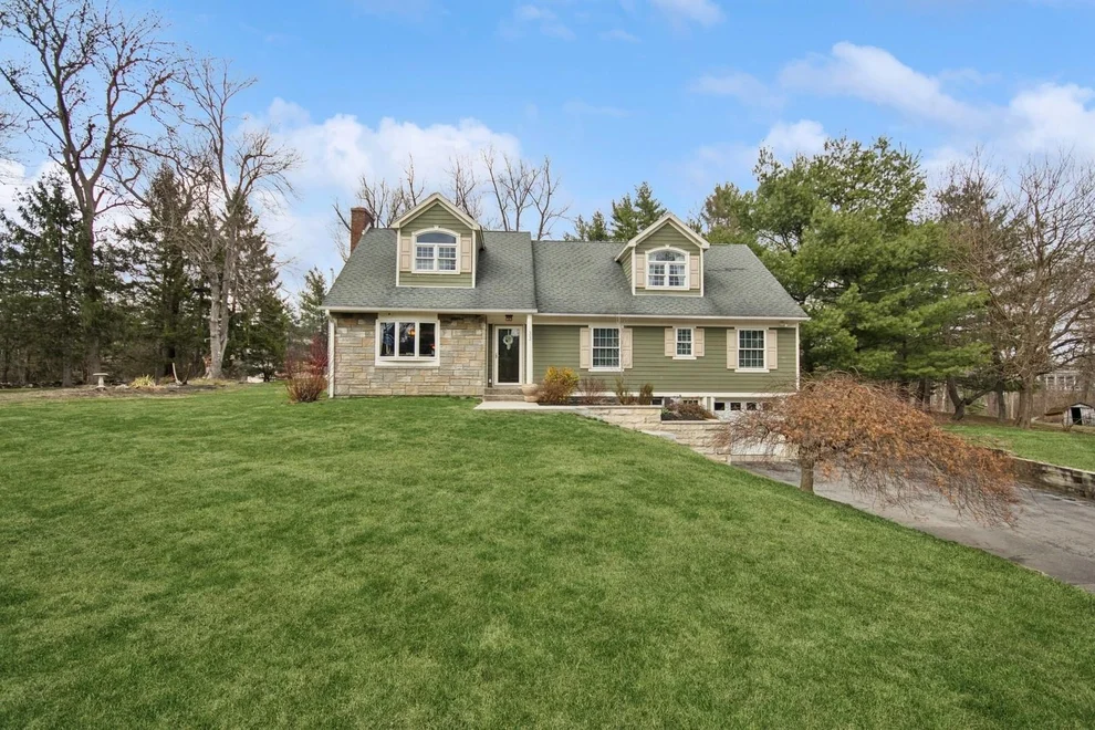Unit for sale at 33 WELLESLEY Place, Fishkill, NY 12524
