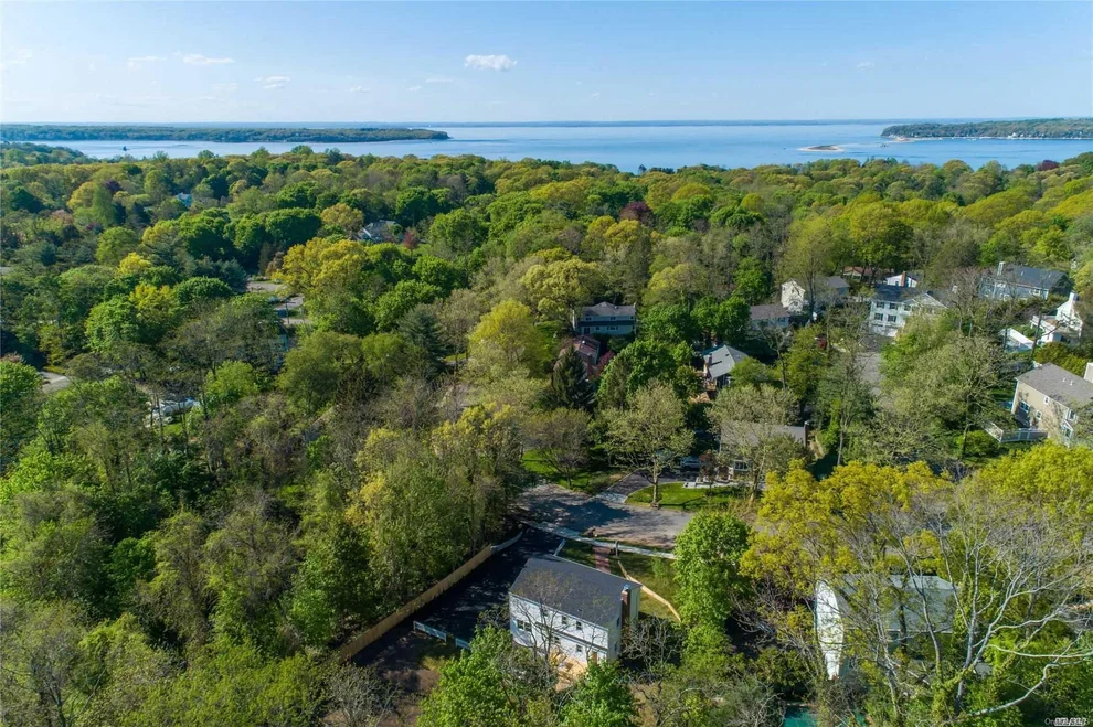 Unit for sale at 25 Northwood Circle, Huntington, NY 11743
