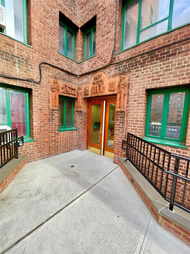 Unit for sale at 11 Metropolitan Oval, New York, NY 10462