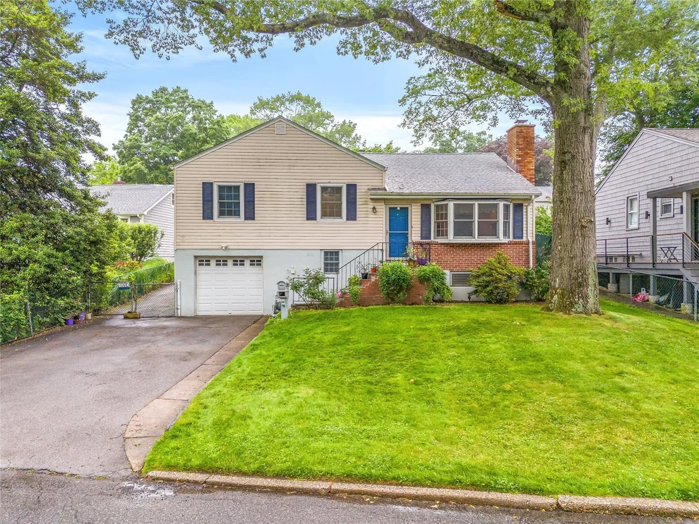 Unit for sale at 1400 Raleigh Road, Mamaroneck, NY 10543