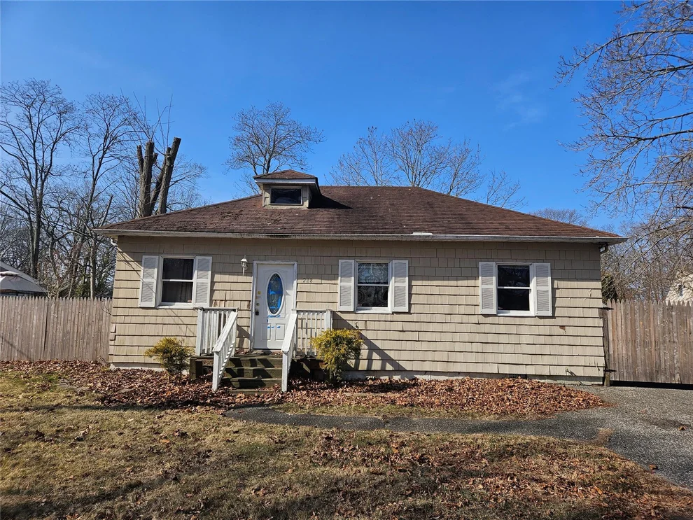 Unit for sale at 268 Beaver Drive, Brookhaven, NY 11951