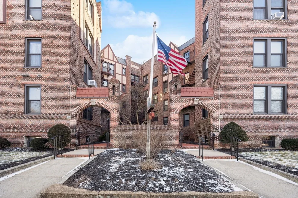 Unit for sale at 12 Hempstead Avenue, Hempstead, NY 11570