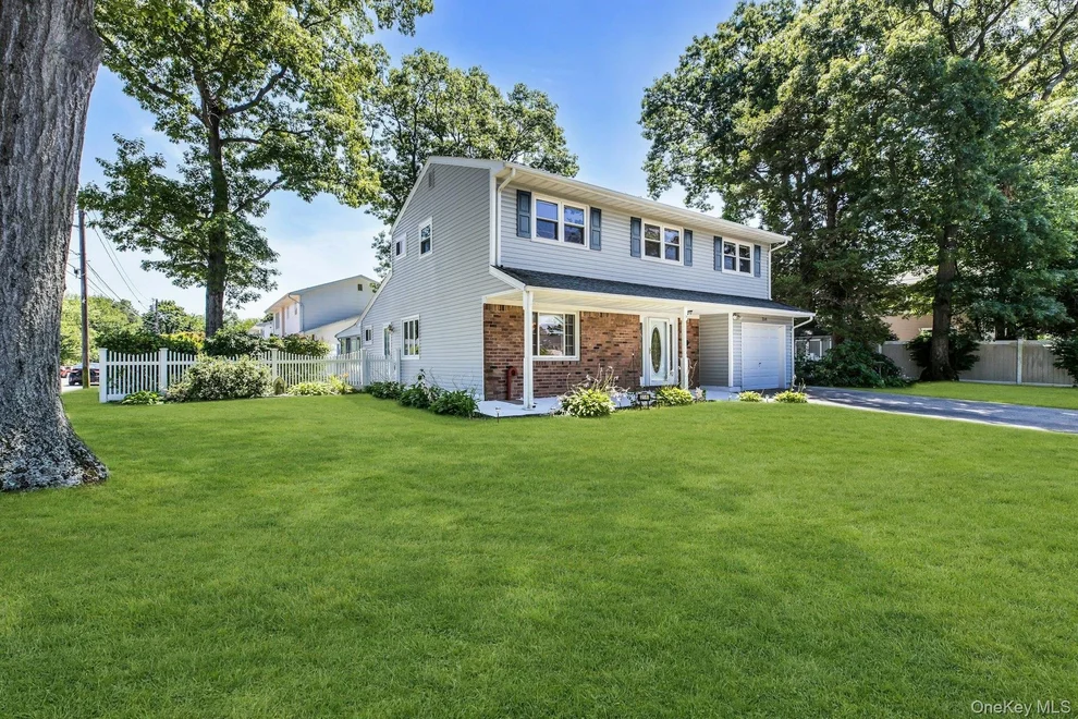 Unit for sale at 258 Lafayette Road, West Babylon, NY 11704