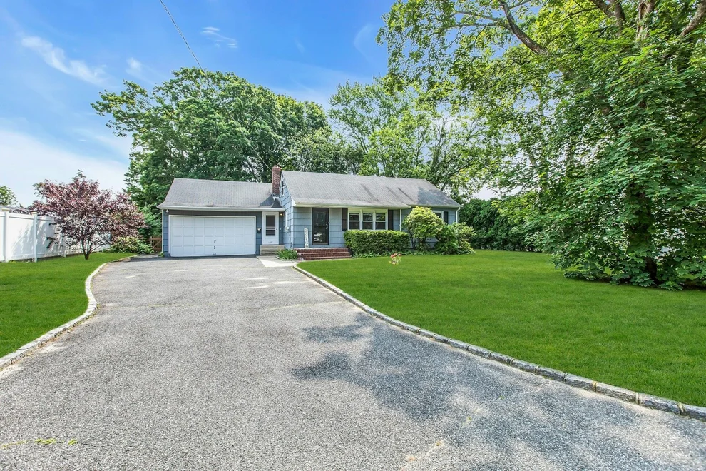 Unit for sale at 1357 N Windsor Avenue, Islip, NY 11706