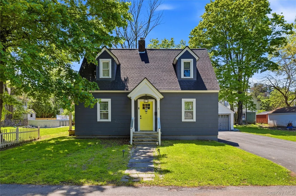 Unit for sale at 4 Green Acres Court, Wawarsing, NY 12428