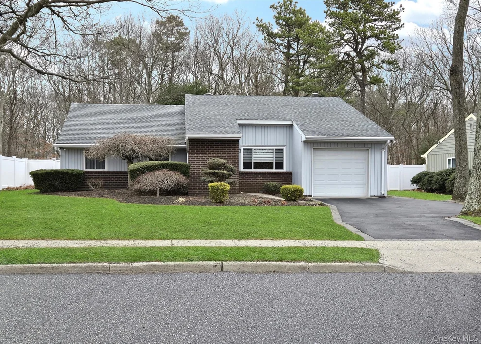 Unit for sale at 771 Waverly Avenue, Islip, NY 11742