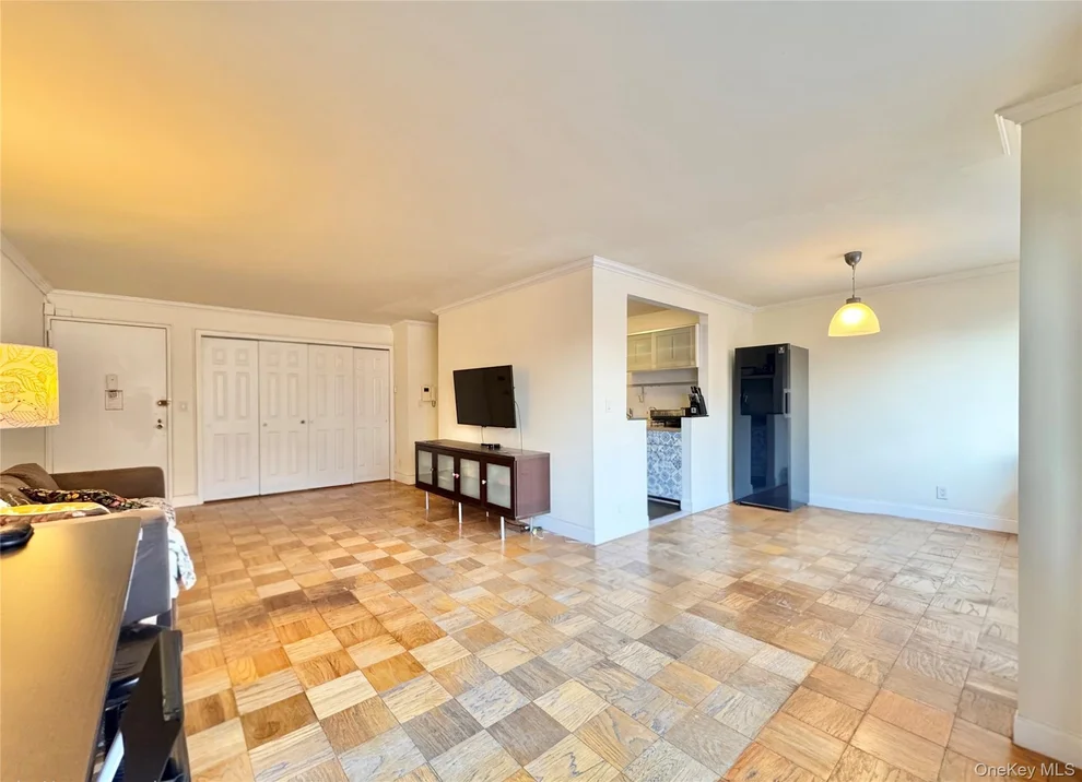 Unit for sale at 86-15 Broadway, New York, NY 11373