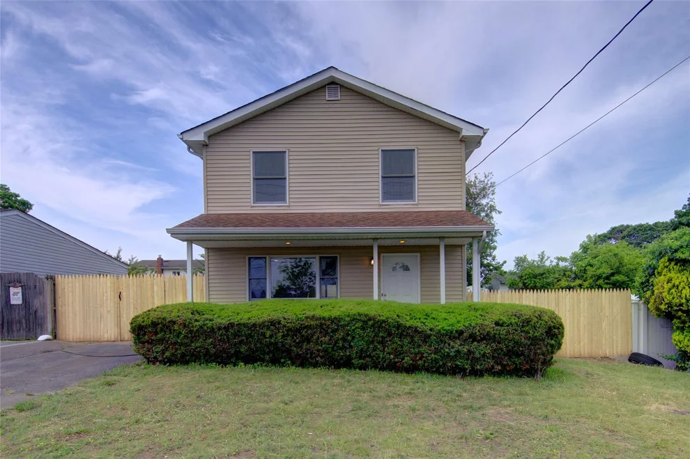 Unit for sale at 62 S 21st Street, Babylon, NY 11798