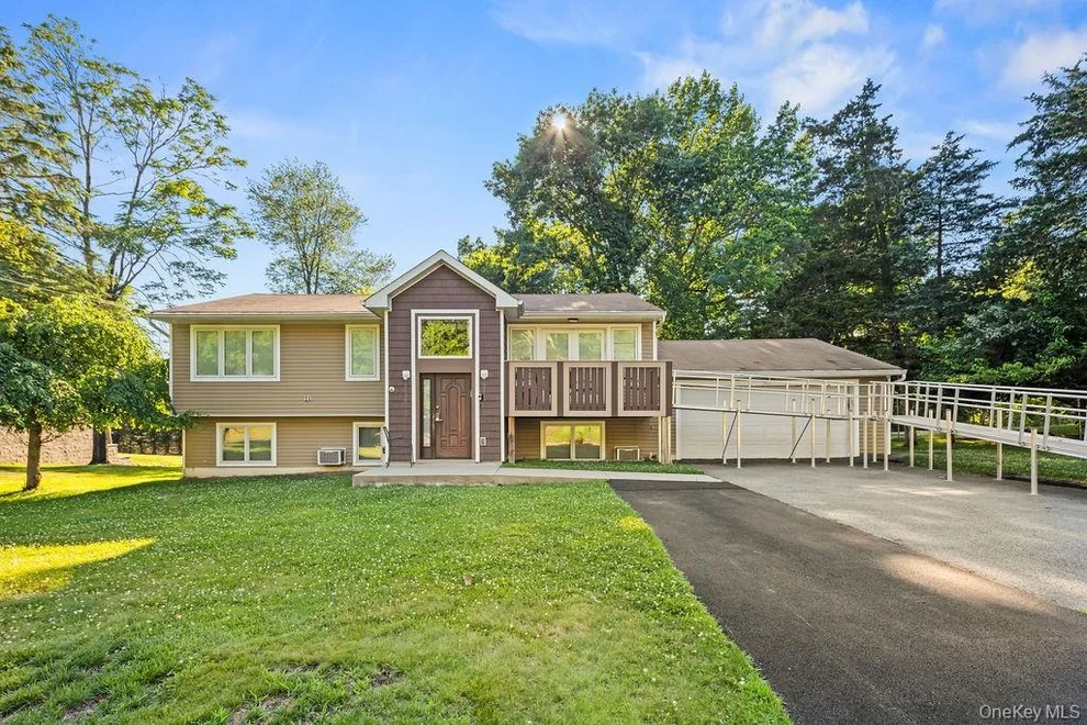 Unit for sale at 31 Beckett Court, Ramapo, NY 10977