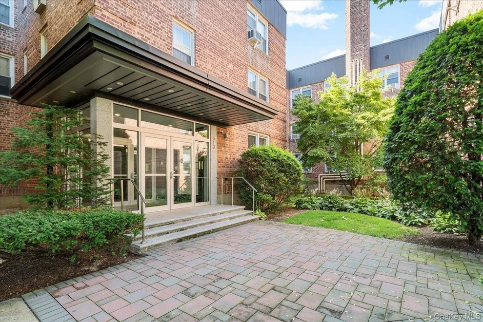 Unit for sale at 510 DuBois Avenue, Hempstead, NY 11581