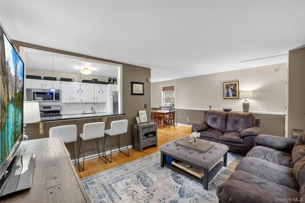 Unit for sale at 33 Fieldstone Drive, Greenburgh, NY 10530