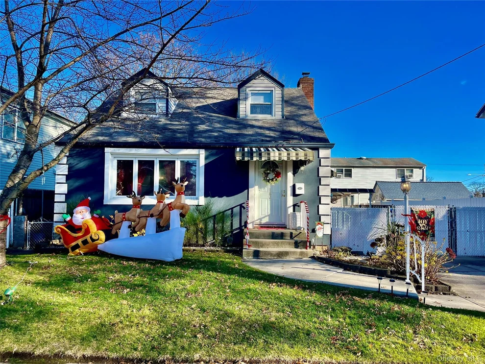 Unit for sale at 182 Lexington Avenue, Hempstead, NY 11010