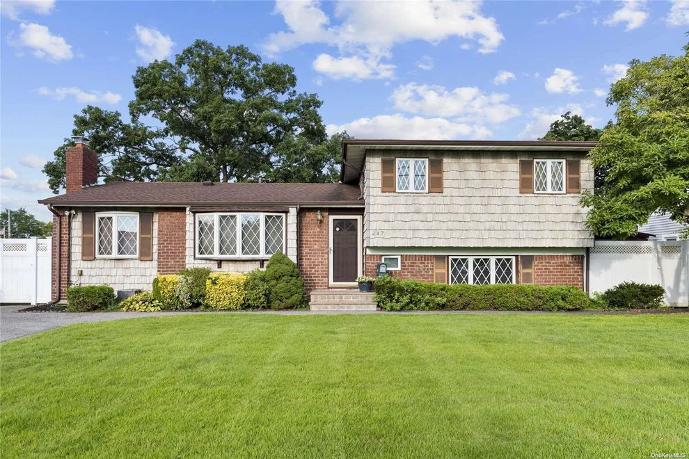 Unit for sale at 247 W 16th Street, Babylon, NY 11729