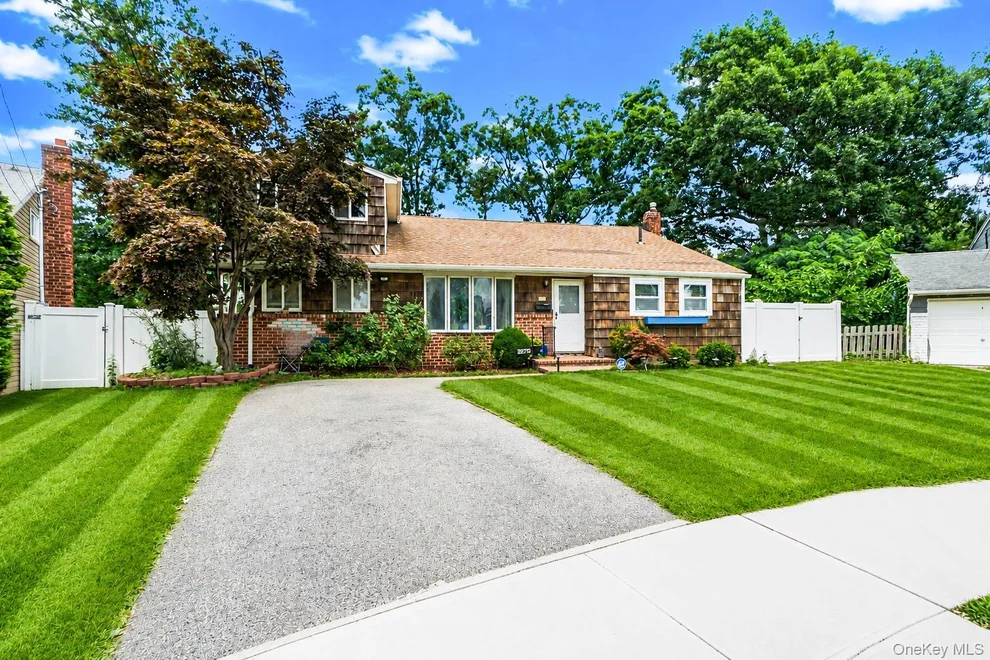 Unit for sale at 2275 Hynes Place, Hempstead, NY 11710
