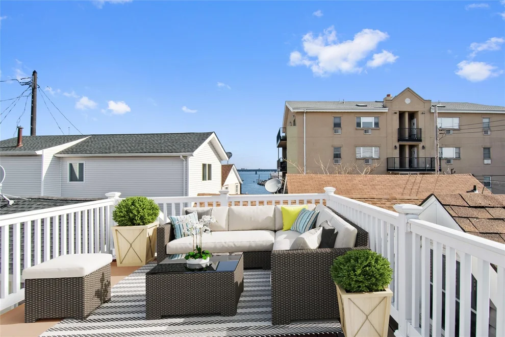 Unit for sale at 6 Schuyler Terrace, New York, NY 10465