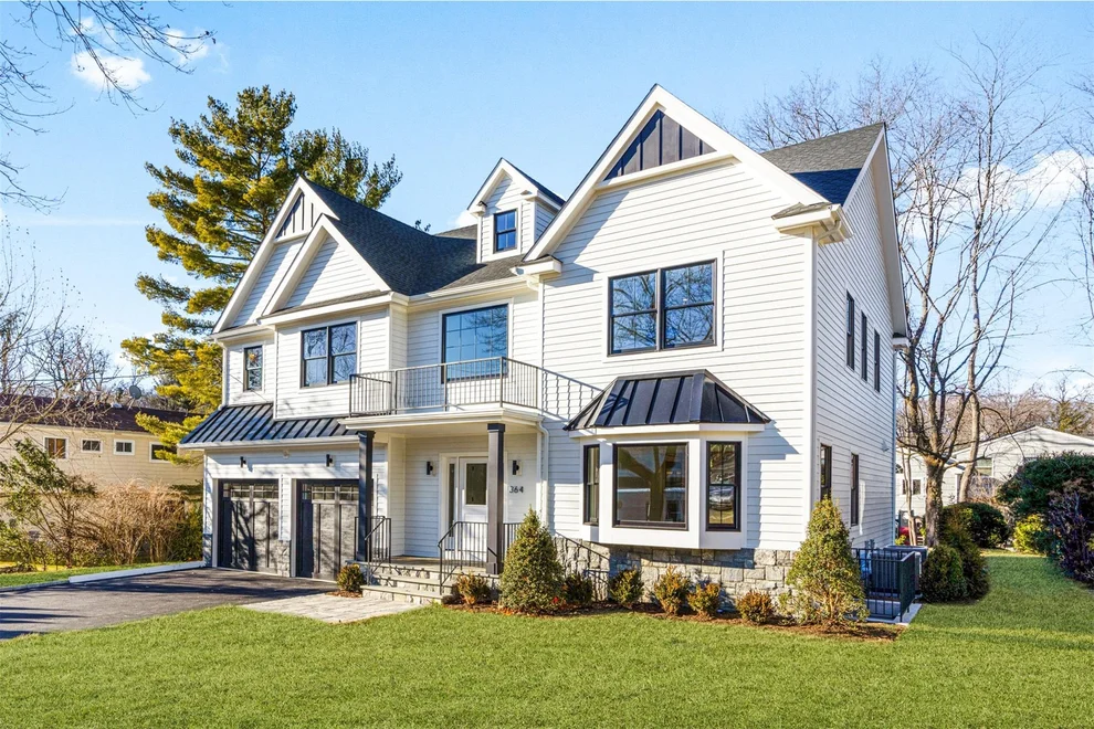 Unit for sale at 364 Daisy Farms Drive, New Rochelle, NY 10583