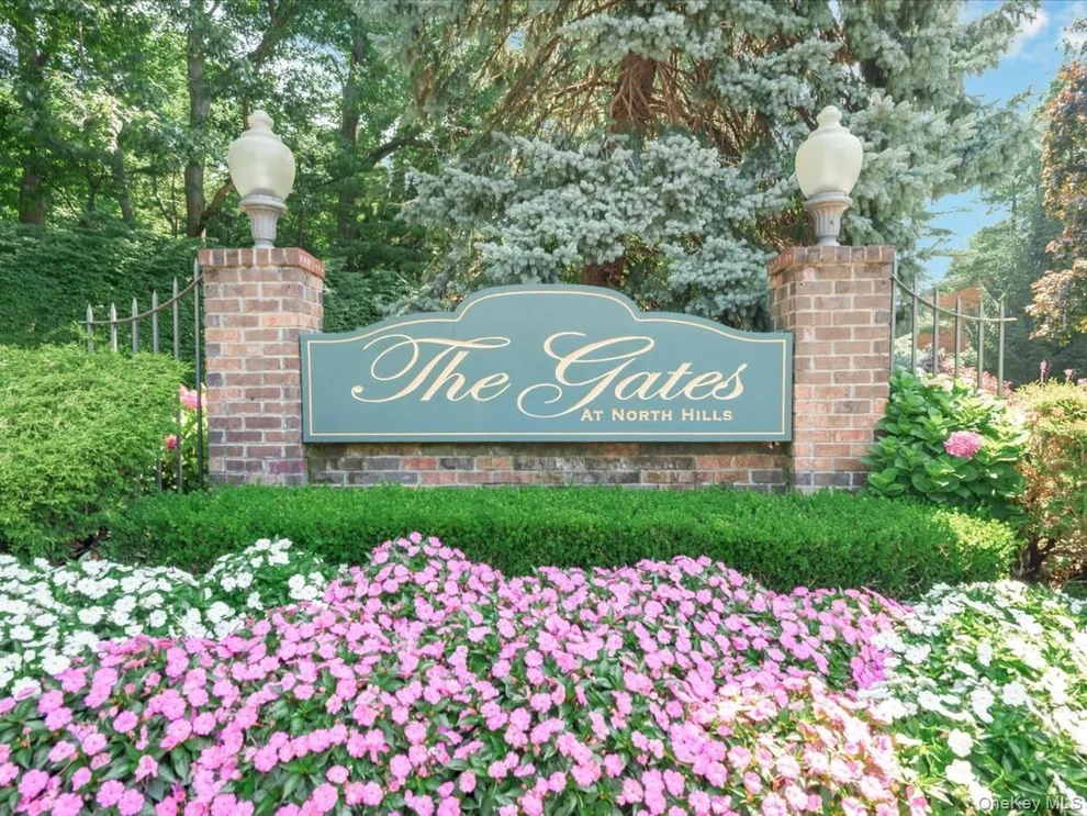 Unit for sale at 34 Windsor Gate Drive, North Hempstead, NY 11040