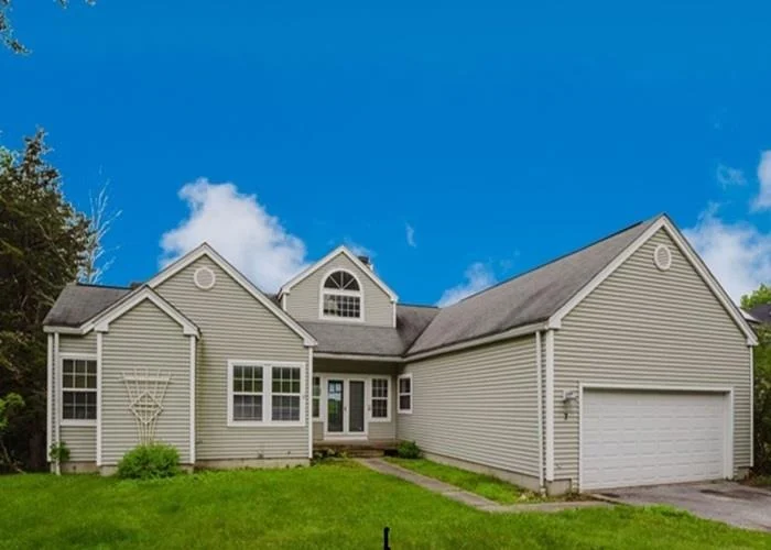 Unit for sale at 7 Cornwell Street, Beekman, NY 12570