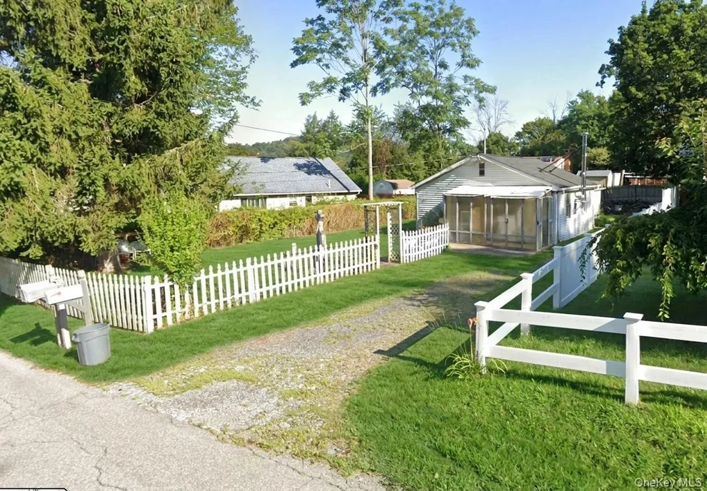 Unit for sale at 38 Huguenot Road, Carmel, NY 10512