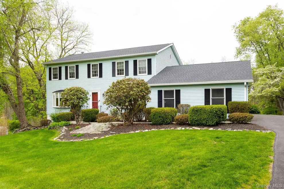 Unit for sale at 5 Rolling Green Lane, East Fishkill, NY 12590