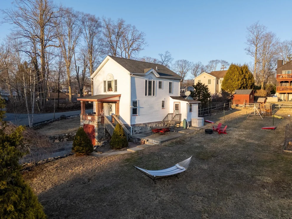 Unit for sale at 7 Eastview Place, Somers, NY 10598