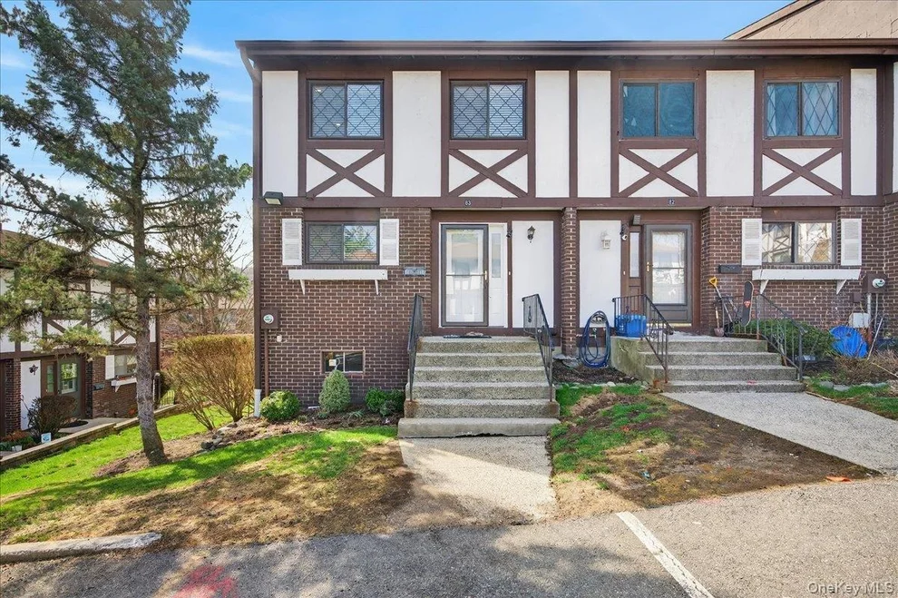 Unit for sale at 83 Buckingham Court, Haverstraw, NY 10970
